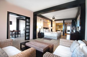 Room_Honeymoon_Suite_OCT_01-300x199 Hotel Ocean Coral & Turquesa, México