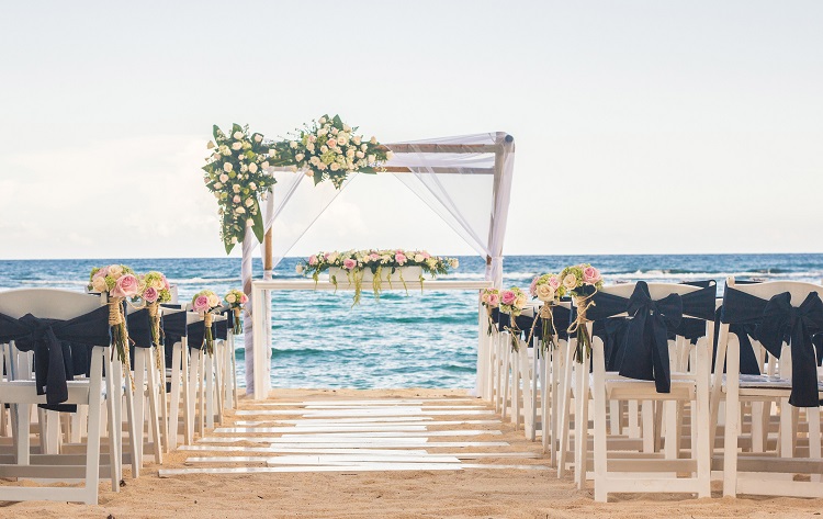 Beach wedding at Sunscape Akumal Beach Resort & Spa in Mexico