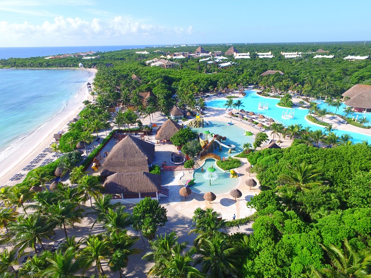 Aerial view of Grand Palladium Colonial Resort & Spa in Mexico