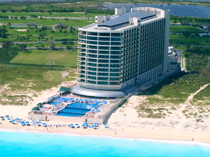 DRESC_EXT_Aerial2_2_Bleed Cheapest All-Inclusive Resorts in Cancun