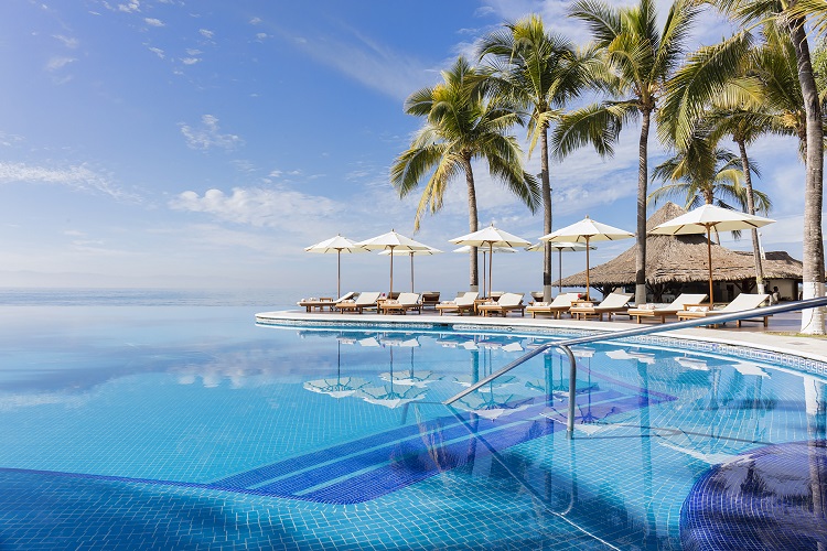 Infinity pool at Reflect Krystal Grand Nuevo Vallarta