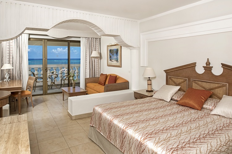 Junior suite at Iberostar Rose Hall Beach in Jamaica