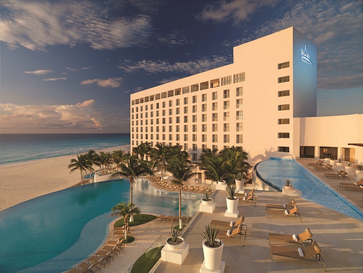 Breathless-Riviera-Cancun-Resort-Spa Top 8 All Inclusive Resorts in Cancun