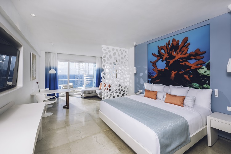 Oceanfront junior suite at Iberostar Cancun Star Prestige in Mexico