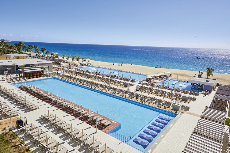 Pool at Riu Palace Baja California in Mexico