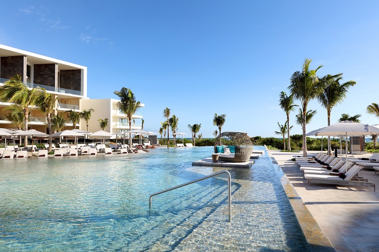 Swimming pool at TRS Coral Hotel in Mexico