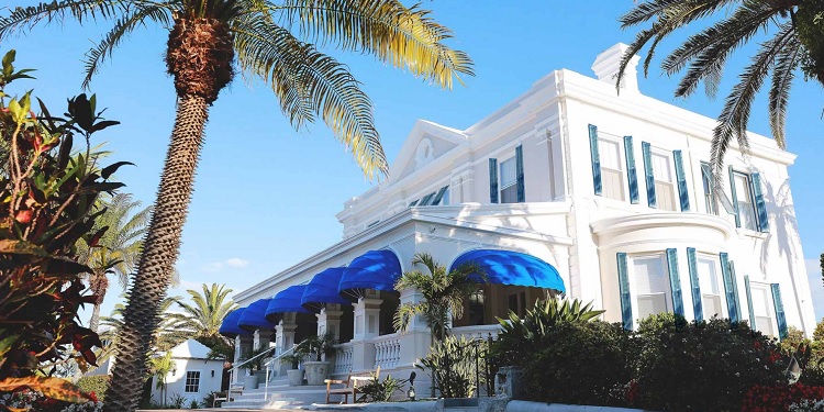 Resort view of Rosedon Hotel Bermuda