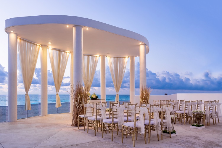 Wedding ceremony setup at Le Blanc Spa Resort Los Cabos