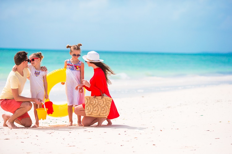 Family on an all inclusive vacation at the beach