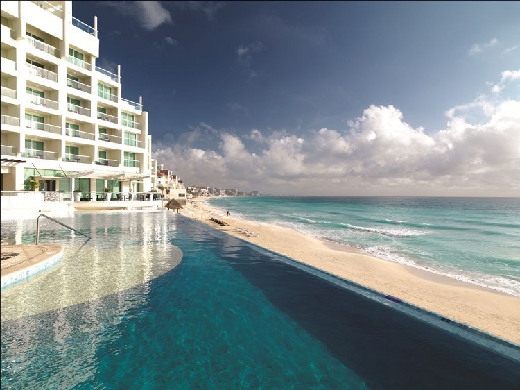 Pool view at Sun Palace in Cancun