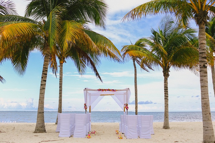 Wedding ceremony at Villa del Palmar Cancun in Mexico