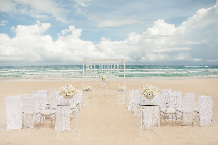 Wedding ceremony at Heaven at the Hard Rock Hotel Riviera Maya