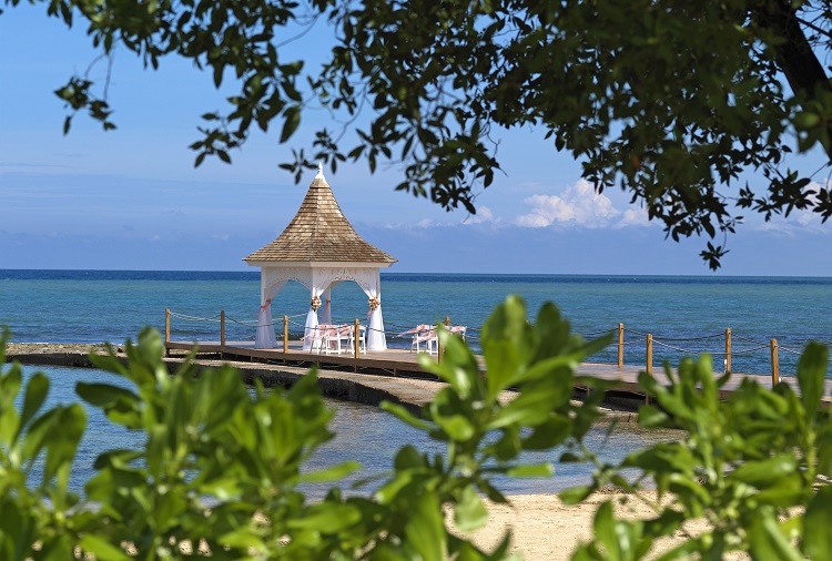 Wedding gazebo at Melia Braco Village in Jamaica