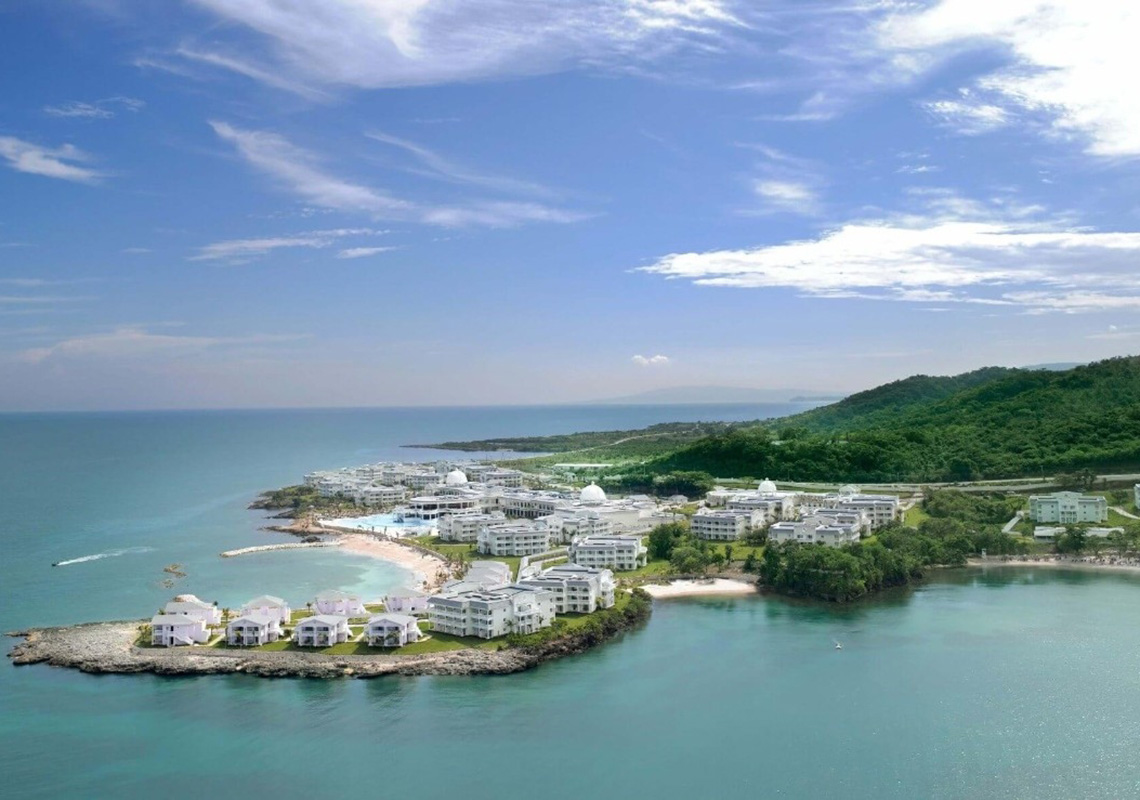 Grand Palladium Lady Hamilton Resort and Spa