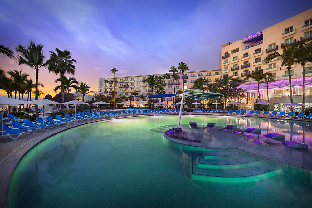 hard_rock_hotel_vallarta_nightpool-1 Featured Resort Spotlight: Hard Rock Hotel Vallarta